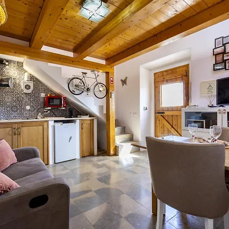 Chalet Hideaway Countryside By Seewest
